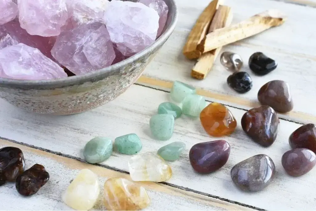 How Do Crystals Help In Achieving Better Grades